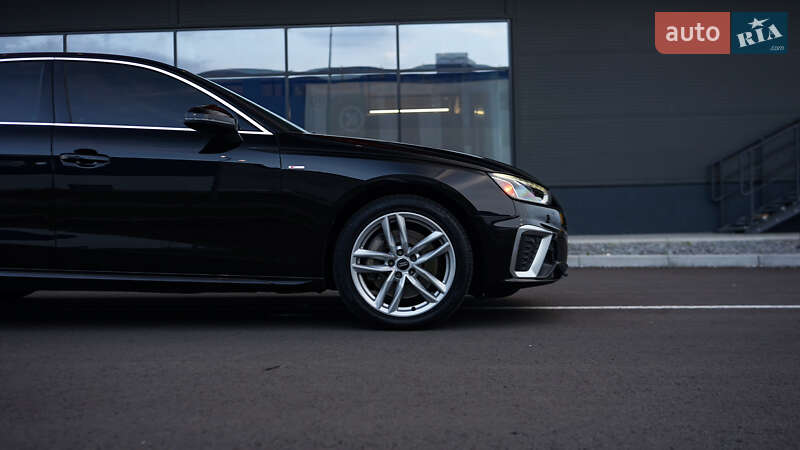 Седан Audi A4 2020 в Львові