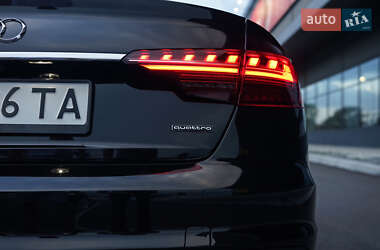 Седан Audi A4 2020 в 