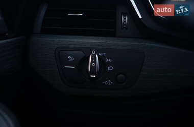 Седан Audi A4 2020 в 