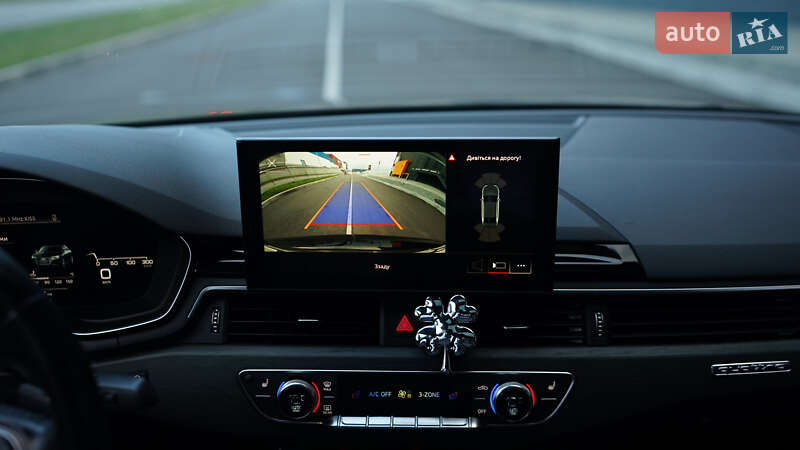 Седан Audi A4 2020 в Львові