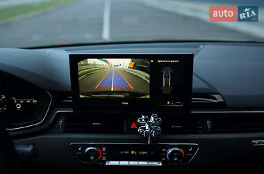 Седан Audi A4 2020 в 