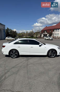 Седан Audi A4 2017 в 
