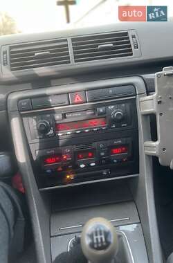 Седан Audi A4 2001 в 
