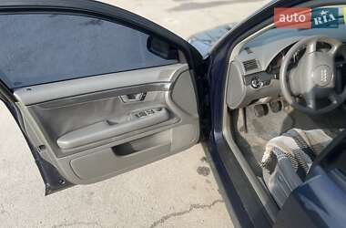 Седан Audi A4 2001 в 