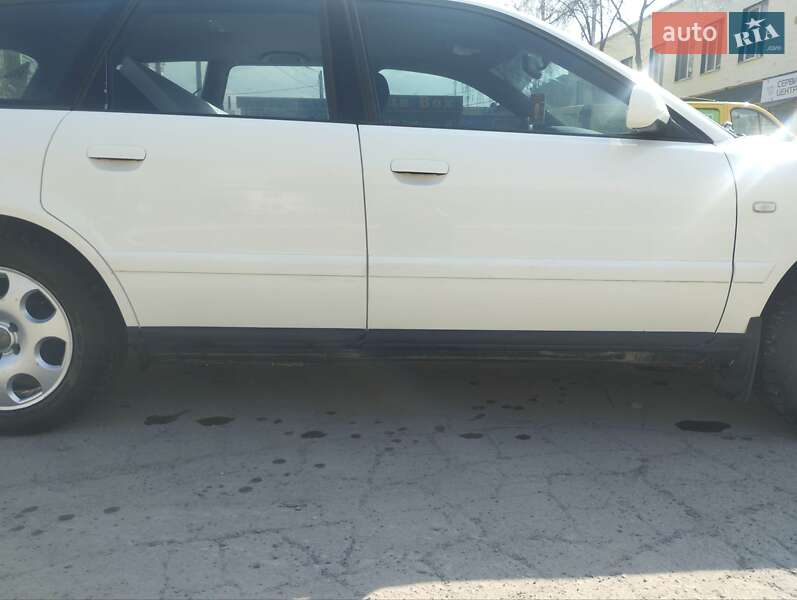 Универсал Audi A4 2001 в Харькове