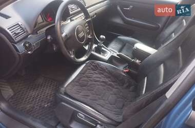Седан Audi A4 2002 в 