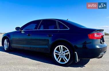 Седан Audi A4 2014 в 