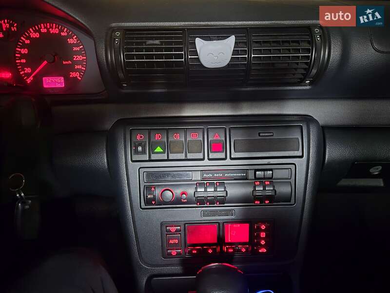 Седан Audi A4 1997 в Виннице