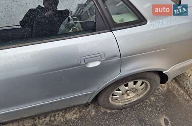 Седан Audi A4 1997 в 