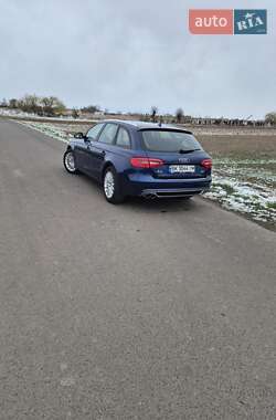 Универсал Audi A4 2012 в 