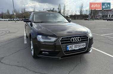 Седан Audi A4 2013 в 