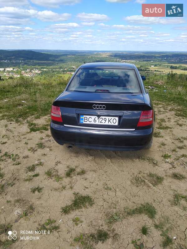 Седан Audi A4 1999 в 