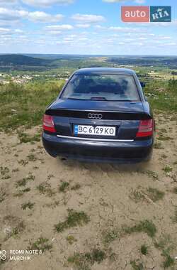 Седан Audi A4 1999 в 
