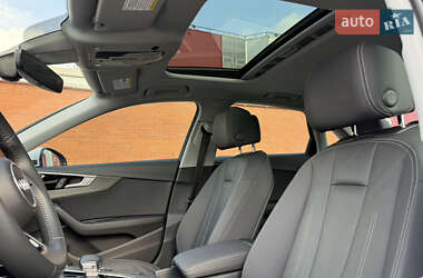 Седан Audi A4 2020 в 