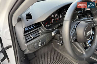 Седан Audi A4 2020 в 