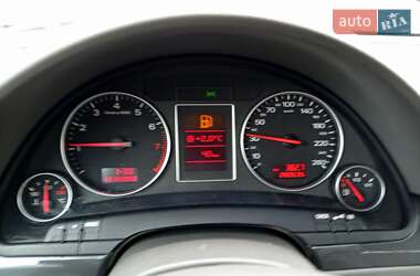 Седан Audi A4 2001 в 
