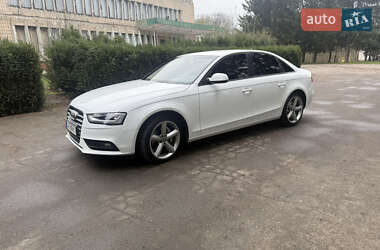 Седан Audi A4 2013 в 
