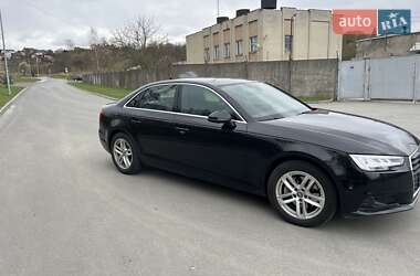 Седан Audi A4 2016 в 