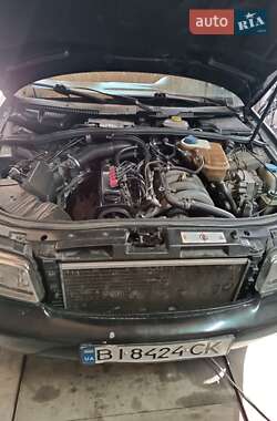 Седан Audi A4 1995 в 