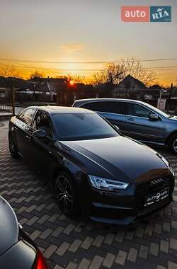 Седан Audi A4 2016 в 