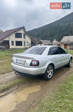 Седан Audi A4 1999 в 