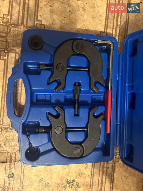 Седан Audi A4 2002 в Одессе