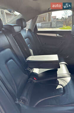 Седан Audi A4 2012 в 