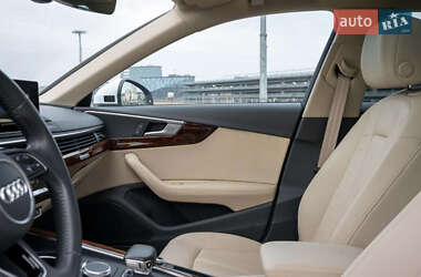 Седан Audi A4 2018 в 