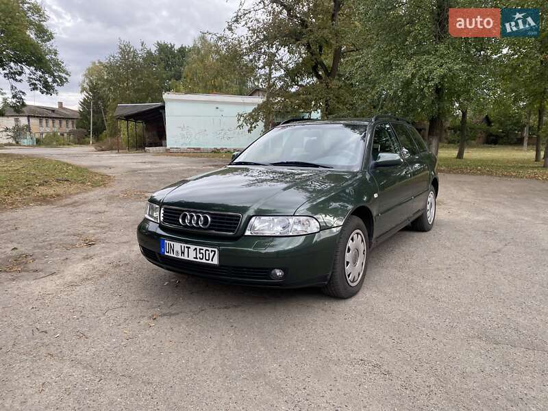 Универсал Audi A4 1999 в Лебедине