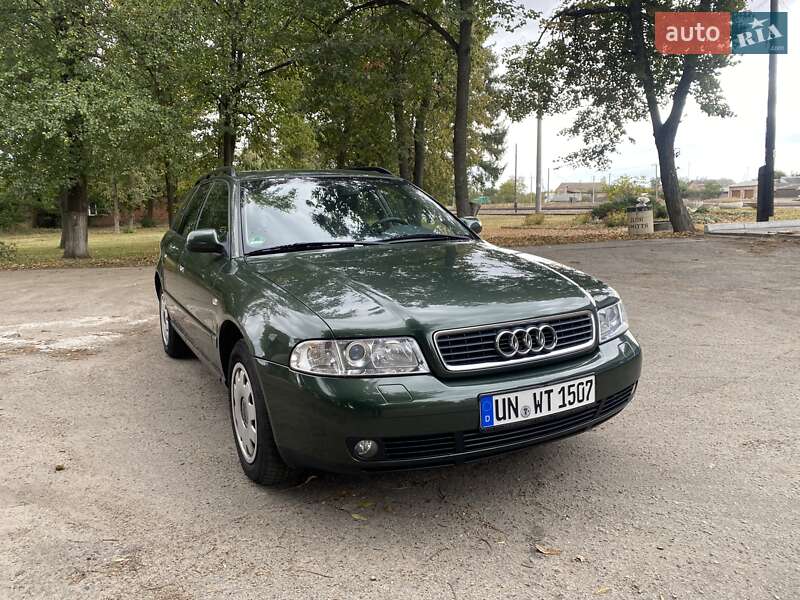 Универсал Audi A4 1999 в Лебедине