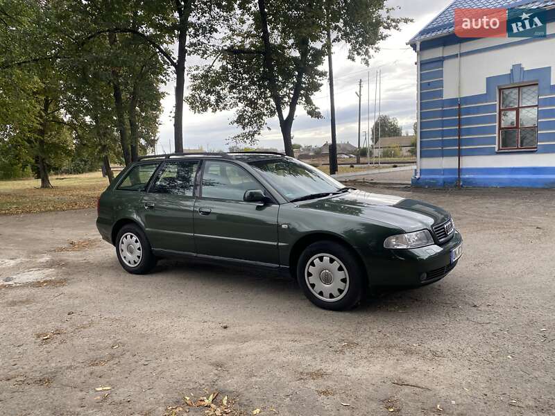 Универсал Audi A4 1999 в Лебедине