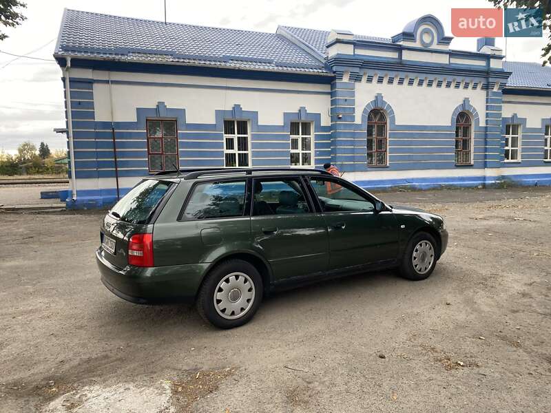 Универсал Audi A4 1999 в Лебедине
