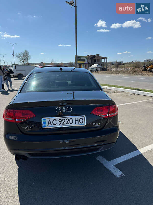 Седан Audi A4 2011 в Луцке