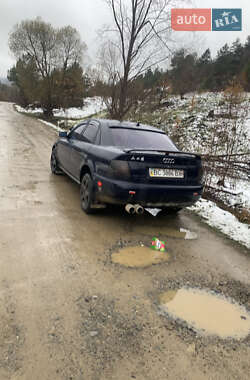 Седан Audi A4 1996 в 