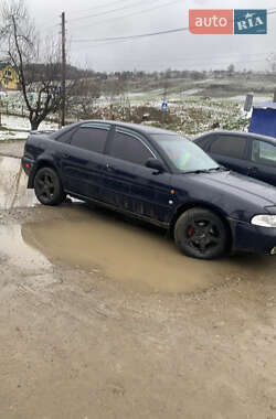 Седан Audi A4 1996 в 