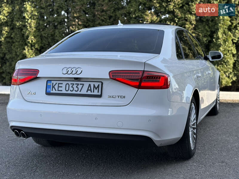 Седан Audi A4 2014 в Києві