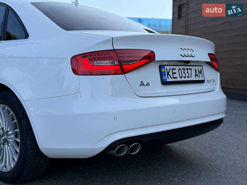 Седан Audi A4 2014 в Києві
