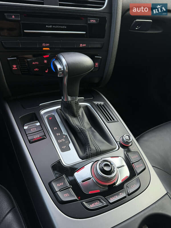 Седан Audi A4 2014 в Києві