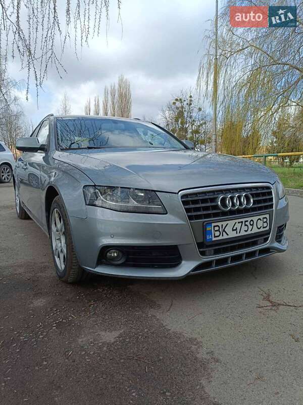 Audi A4 2011