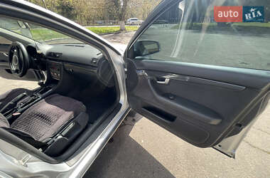 Седан Audi A4 2003 в 