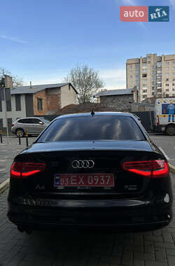 Седан Audi A4 2015 в 