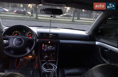 Седан Audi A4 2004 в 