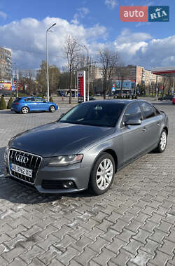 Седан Audi A4 2012 в 