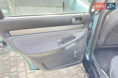Седан Audi A4 1998 в 