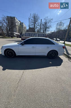 Седан Audi A4 2017 в 