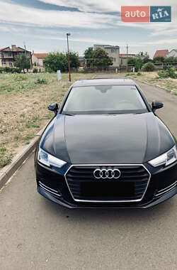 Седан Audi A4 2016 в 