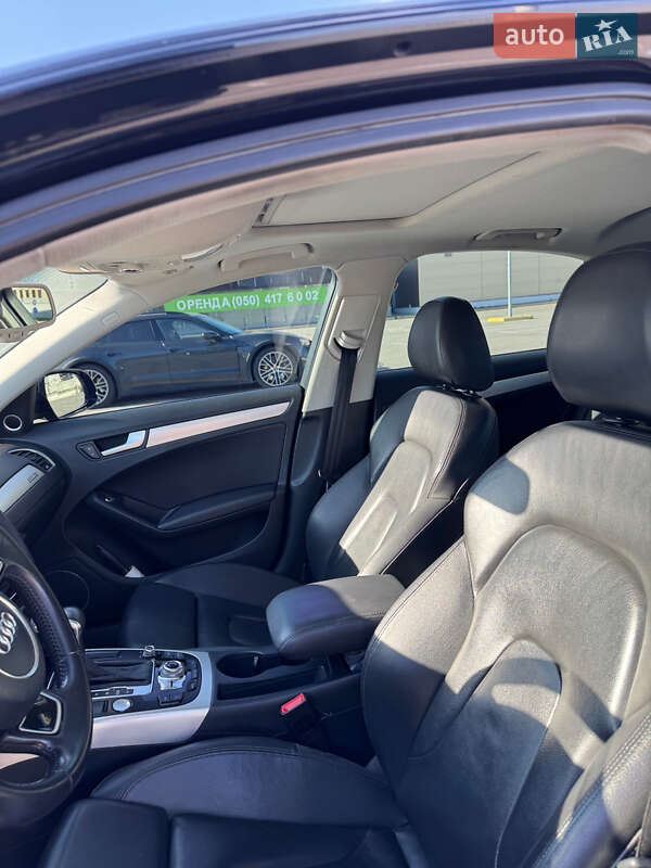 Седан Audi A4 2013 в Киеве