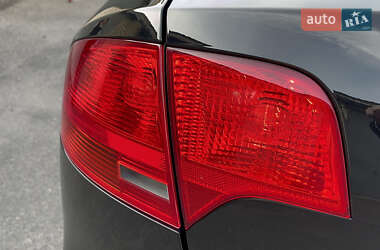 Седан Audi A4 2006 в 