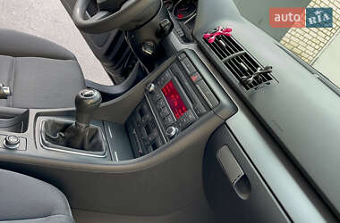 Седан Audi A4 2006 в 
