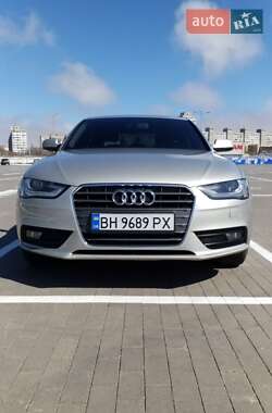 Седан Audi A4 2012 в 
